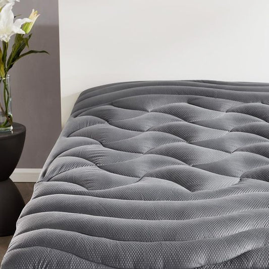 Kuhlender Premium Matratzenschutzbezug mit tiefer Taschenkonstruktion in Grau, ideal fur Personen mit erhohter Warmeentwicklung im Schlaf
